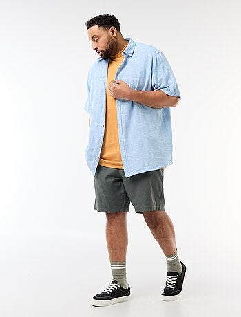 Bermuda chino avec ouverture boutonnée + zippée + liens de serrage