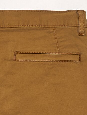 Bermuda chino uni