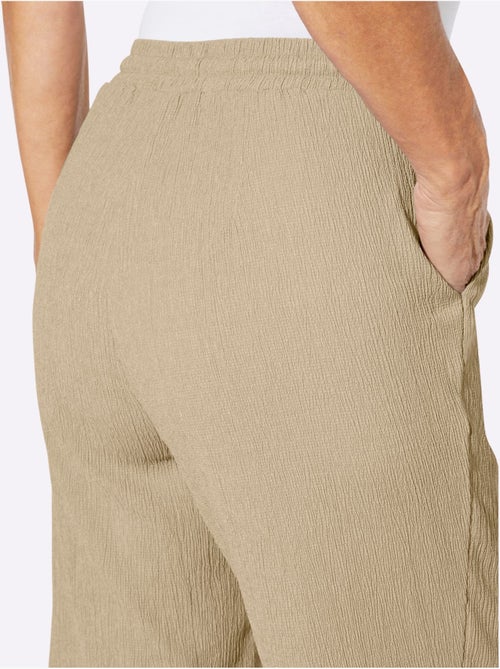 Bermuda décontracté à ceinture élastique et poches pratiques - taille standard - moda vilona - Kiabi Bermuda décontracté à ceinture élastique et poches pratiques - taille standard - moda vilona - Kiabi