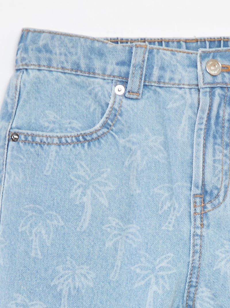 Bermuda en jean à 5 poches avec motif 'palmier' Bleu - Kiabi