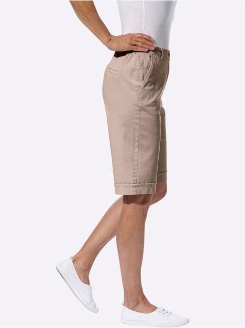 Bermuda en jean décontracté avec ceinture élastique et poches - Taille standard - Moda Vilona - Kiabi Bermuda en jean décontracté avec ceinture élastique et poches - Taille standard - Moda Vilona - Kiabi