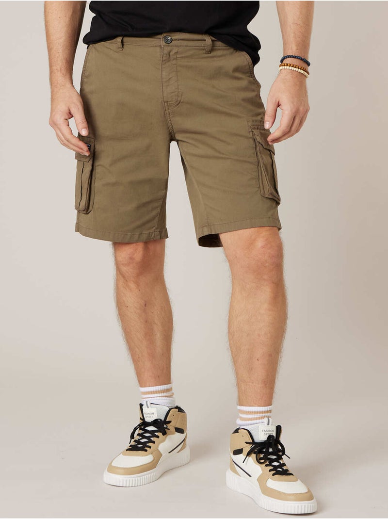 Bermuda loose homme twill coton strech  'Deeluxe' Vert olive - Kiabi