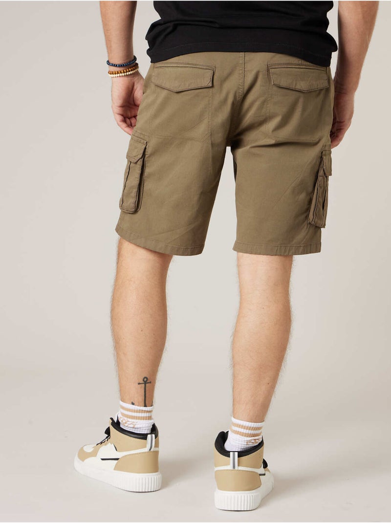 Bermuda loose homme twill coton strech  'Deeluxe' Vert olive - Kiabi