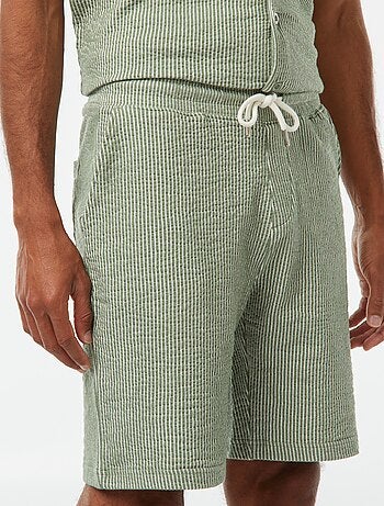 Bermuda matière type crépon à rayures