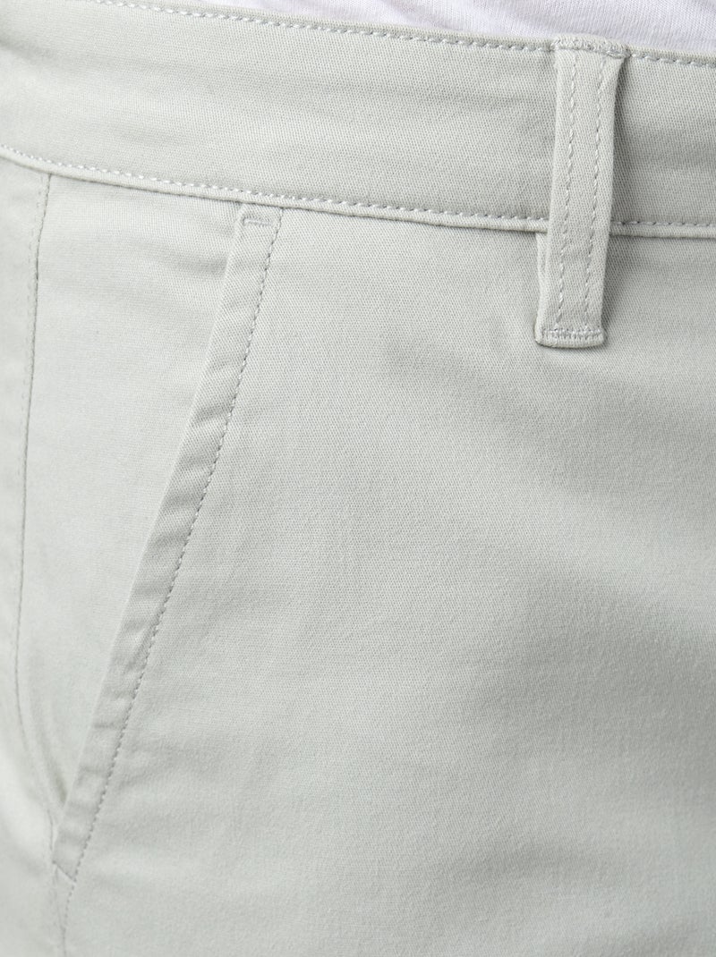 Bermuda poches fendues Gris perle - Kiabi