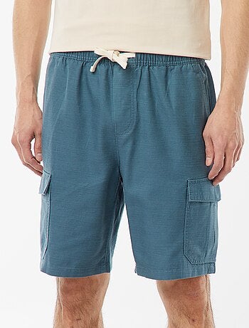 Bermuda uni avec poches à rabat