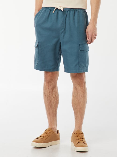 Bermuda uni   avec poches à rabat - Kiabi