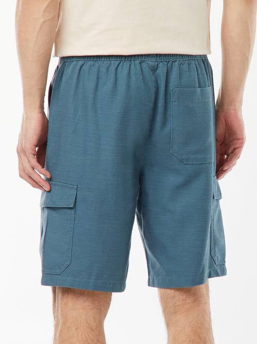 Bermuda uni   avec poches à rabat - Kiabi