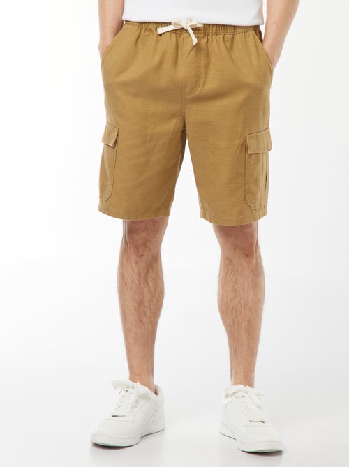 Bermuda uni   avec poches à rabat - Kiabi