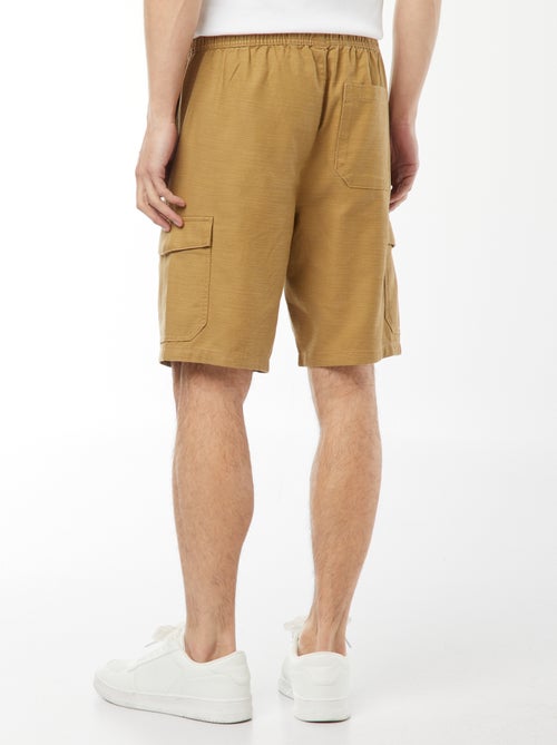 Bermuda uni   avec poches à rabat - Kiabi