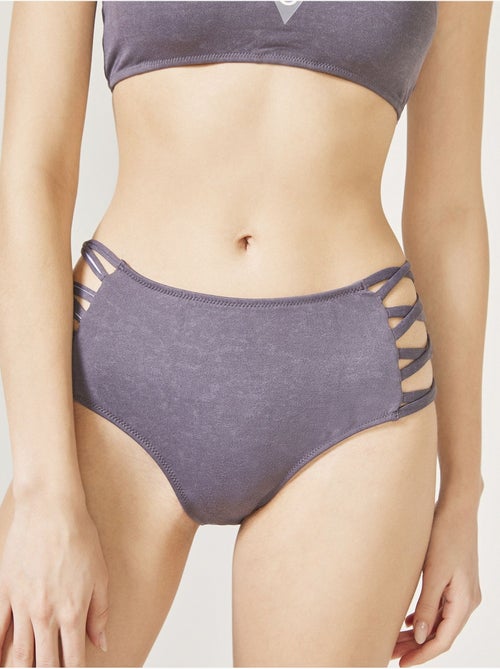 Biker heat bas de bikini taille haute penti - Kiabi Biker heat bas de bikini taille haute penti - Kiabi