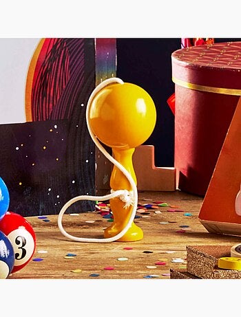 Bilboquet en bois massif