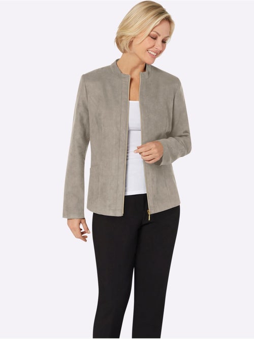 Blazer avec col montant et poches plaquées en imitation cuir velours - Taille standard - Moda Vilona - Kiabi Blazer avec col montant et poches plaquées en imitation cuir velours - Taille standard - Moda Vilona - Kiabi