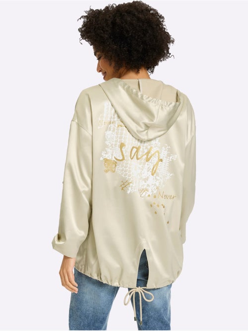 Blazer Chemisier Qualité Satin Légèrement Brillante - Taille Standard - Helline - Kiabi Blazer Chemisier Qualité Satin Légèrement Brillante - Taille Standard - Helline - Kiabi