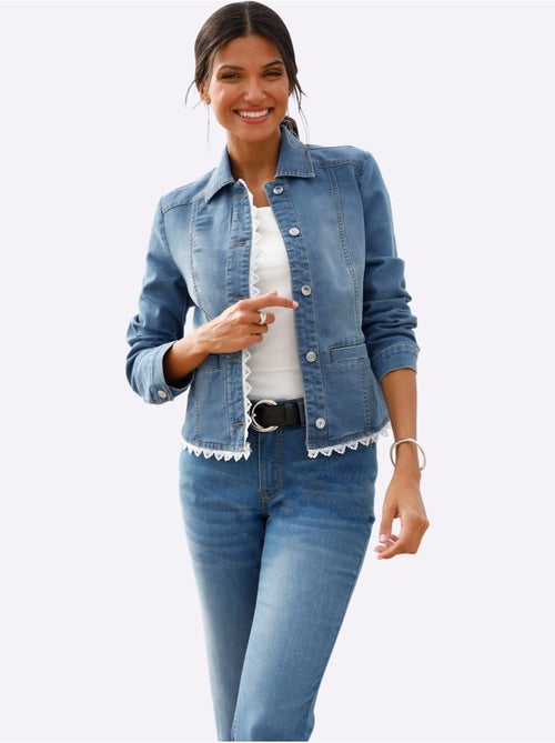 Blazer en jean avec col chemise et manches longues à dentelle - Taille standard - Moda Vilona - Kiabi