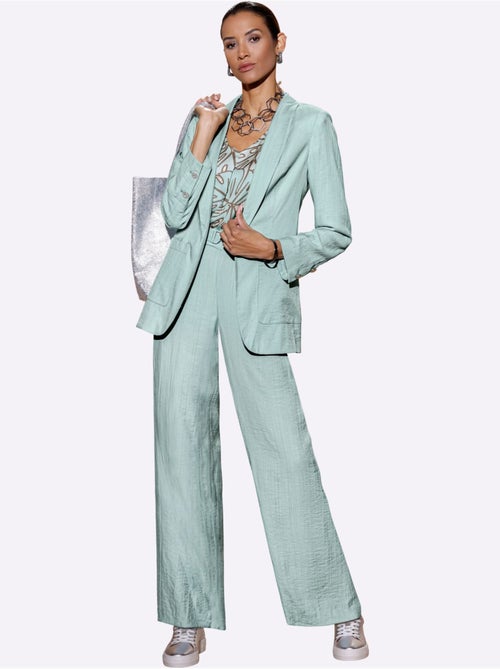 Blazer Qualité Structurée Facile D'entretien - Taille Standard - Helline - Kiabi Blazer Qualité Structurée Facile D'entretien - Taille Standard - Helline - Kiabi