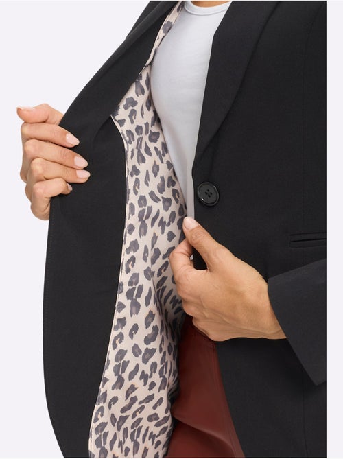 Blazer Superbe Doublure Au Motif Léopard - Taille Standard - Helline - Kiabi Blazer Superbe Doublure Au Motif Léopard - Taille Standard - Helline - Kiabi