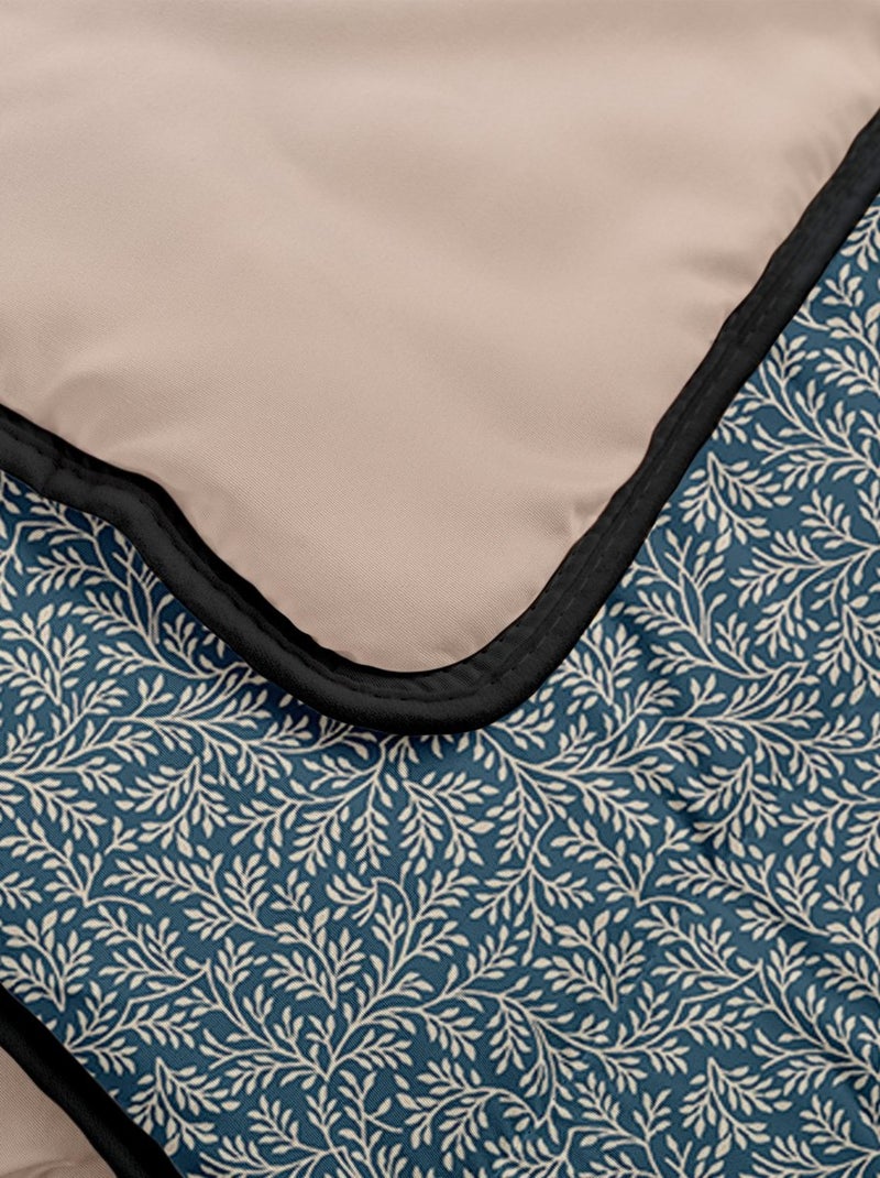 Bleu Câlin - Couette imprimée chaude Omara Bleu Beige - Kiabi