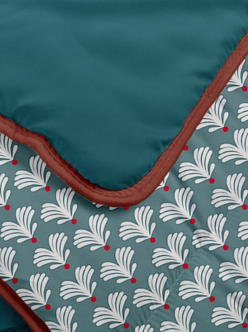 Bleu Câlin - Couette imprimée chaude Sully Bleu Vert - Kiabi