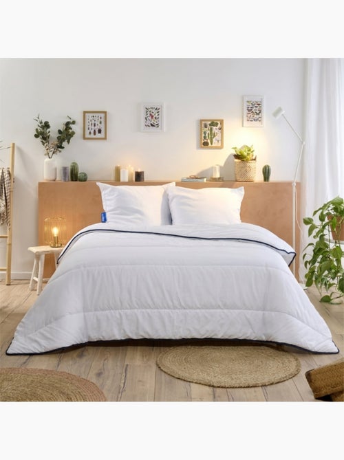 Bleu Câlin - Couette tempérée garnissage 300g/m2 - Kiabi