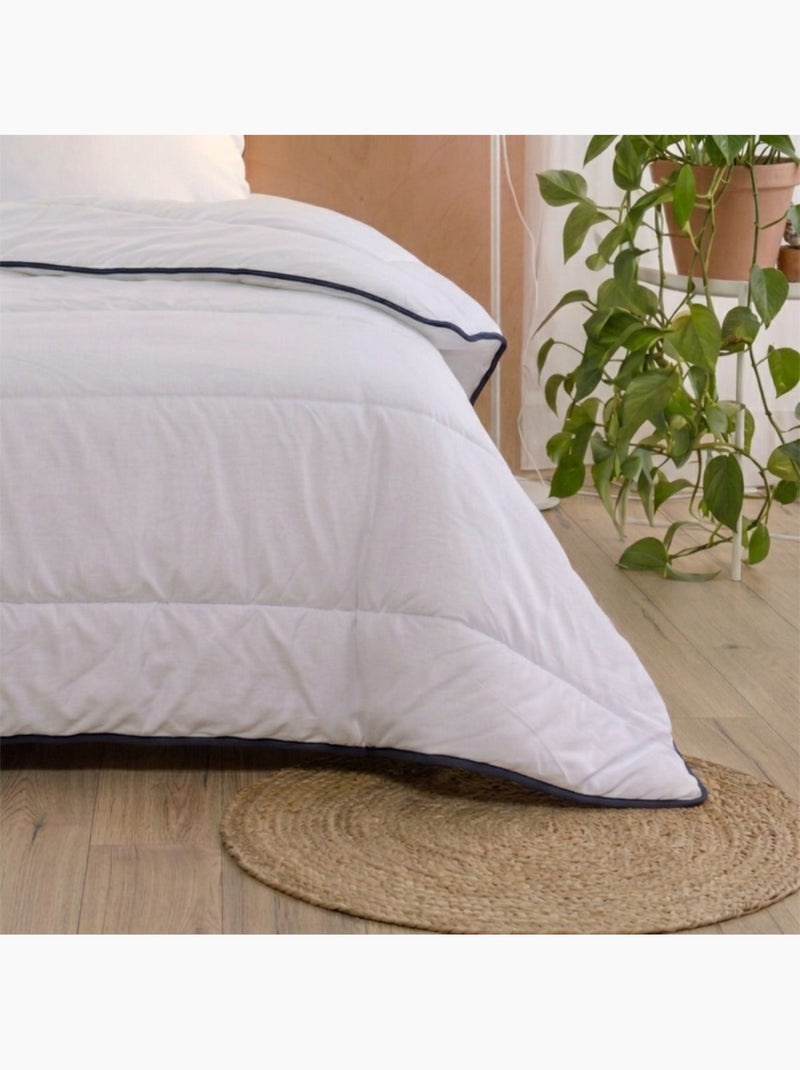 Bleu Câlin - Couette tempérée garnissage 300g/m2 Blanc - Kiabi