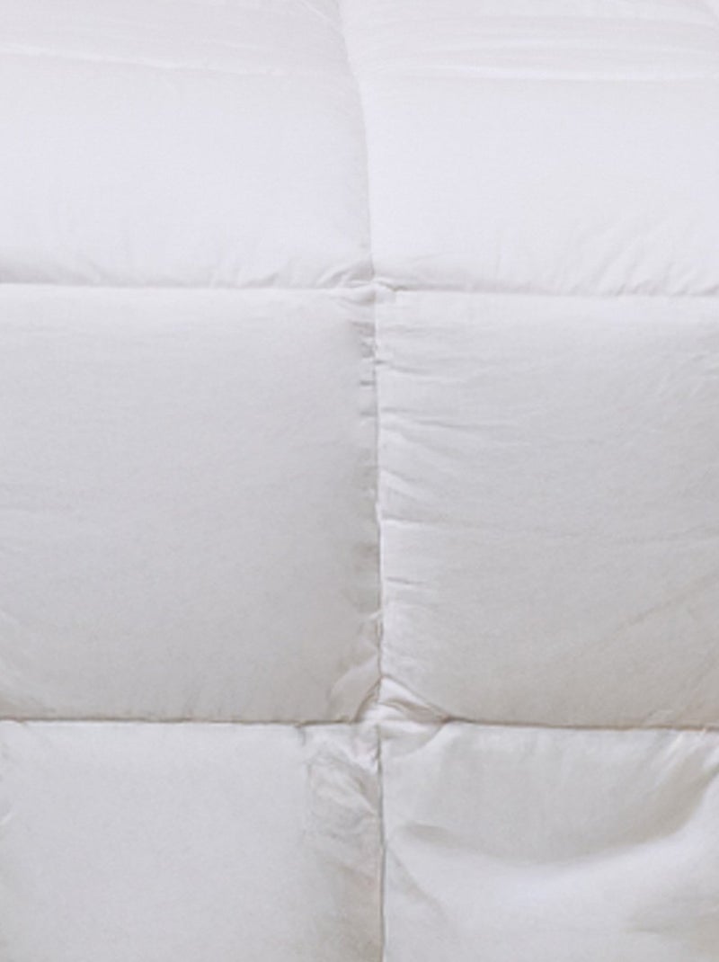 Bleu Câlin - Couette très chaude sensation duvet Blanc - Kiabi