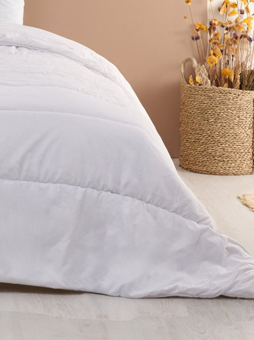 Bleu Câlin - Couette ultra légère 150g/m2 - Kiabi Bleu Câlin - Couette ultra légère 150g/m2 - Kiabi