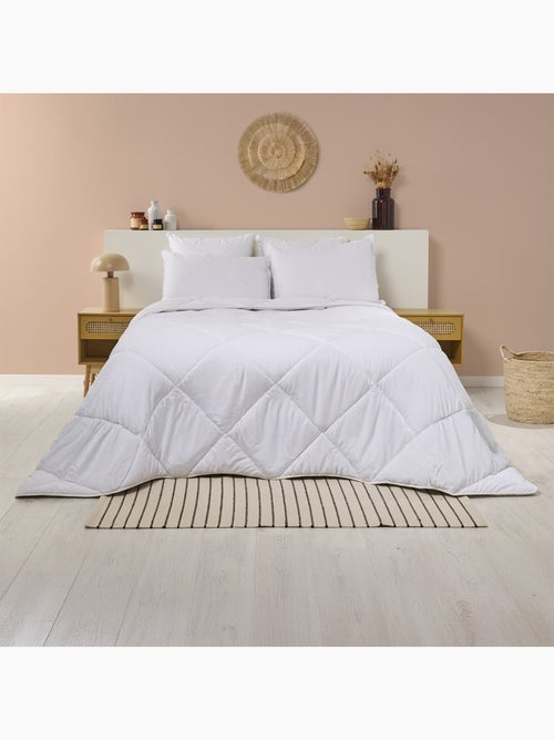 Bleu Câlin - Pack Lavable à 95 Couette Chaude + 1 ou 2 Oreillers Moelleux - Kiabi Bleu Câlin - Pack Lavable à 95 Couette Chaude + 1 ou 2 Oreillers Moelleux - Kiabi