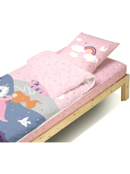 Bleu Câlin Caradou® Licorne Parure de Lit Enfant : Couchage Tout-en-Un avec Couette - 90x190cm - Kiabi Bleu Câlin Caradou® Licorne Parure de Lit Enfant : Couchage Tout-en-Un avec Couette - 90x190cm - Kiabi
