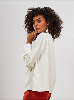 Blouse à col haut et ouverture en V - Kiabi