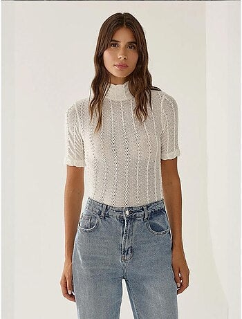 Blouse à col montant court en maille torsadée