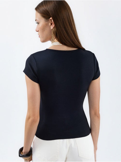 Blouse à col v en mélange modal et coton busem - Kiabi Blouse à col v en mélange modal et coton busem - Kiabi
