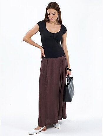 Blouse à col v et manches courtes avec drapé busem