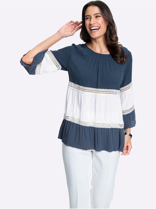 Blouse à encolure arrondie et manches 3/4 avec empiècements en dentelle - Taille standard - Witt - Kiabi Blouse à encolure arrondie et manches 3/4 avec empiècements en dentelle - Taille standard - Witt - Kiabi