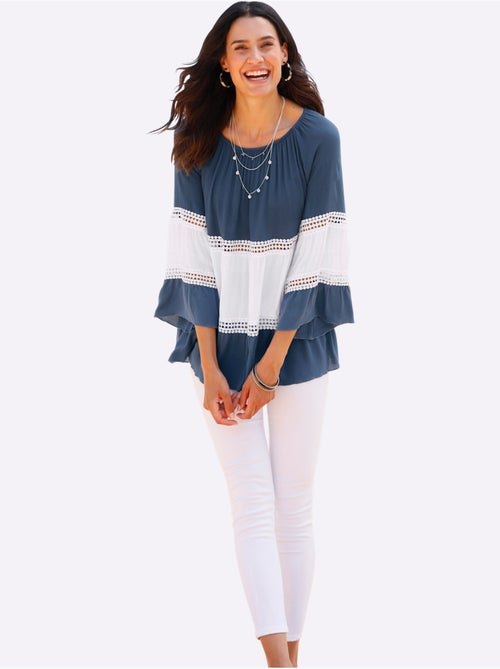 Blouse à encolure arrondie et manches 3/4 avec empiècements en dentelle - Taille standard - Witt - Kiabi Blouse à encolure arrondie et manches 3/4 avec empiècements en dentelle - Taille standard - Witt - Kiabi