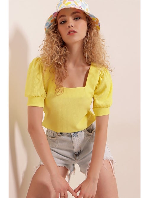 Blouse à encolure carré - Kiabi