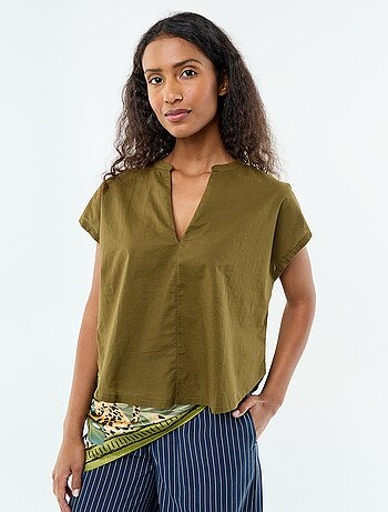 Blouse à manches courtes et col V