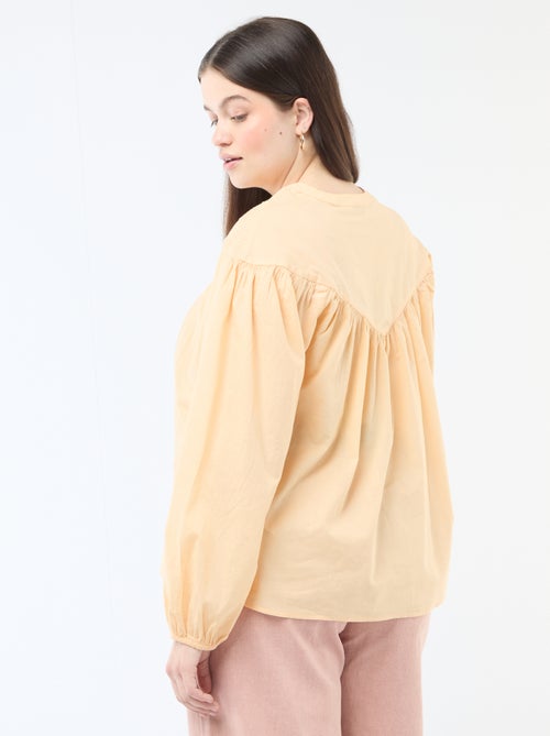 Blouse à manches longues avec broderies - Kiabi