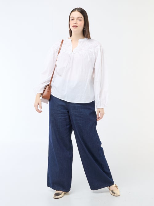 Blouse à manches longues avec broderies - Kiabi