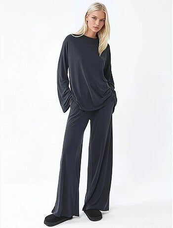Blouse à manches longues avec col rond et coupe décontractée busem