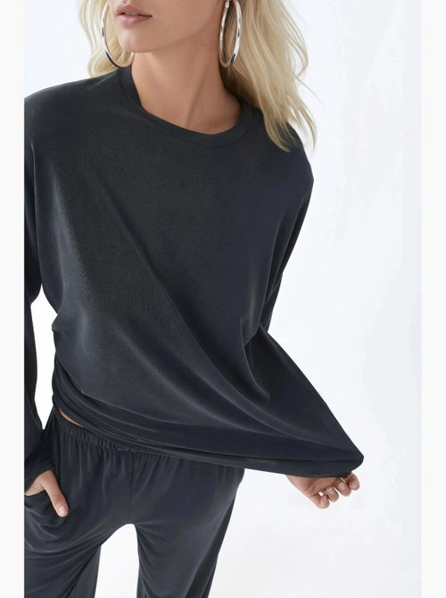 Blouse à manches longues avec col rond et coupe décontractée busem - Kiabi Blouse à manches longues avec col rond et coupe décontractée busem - Kiabi