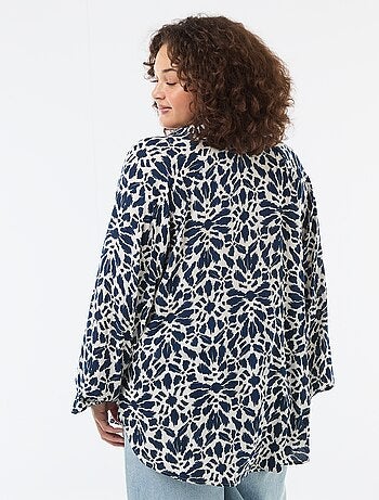Blouse à manches longues col pointes libres