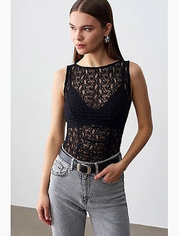 Blouse ajustée sans manches en dentelle dilvin