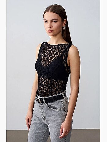 Blouse ajustée sans manches en dentelle dilvin