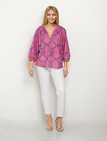 Blouse ample broderies ajourées manches 3/4