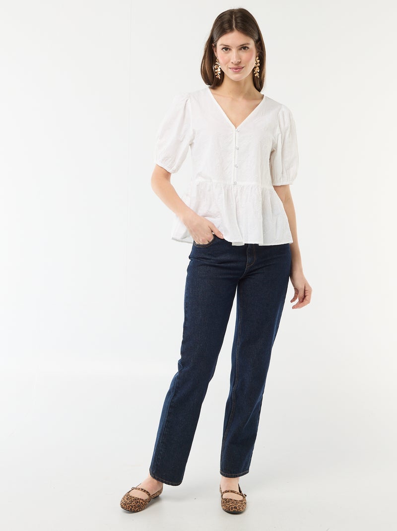 Blouse avec broderies et base volantée Blanc - Kiabi