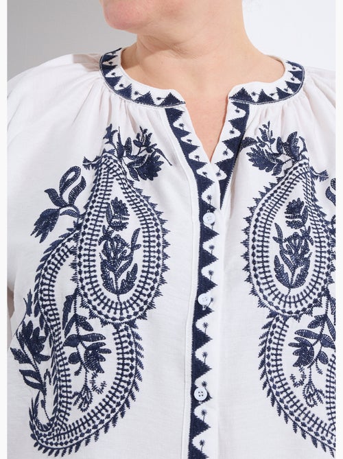 Blouse avec broderies et petit col V - AFIBEL - Kiabi
