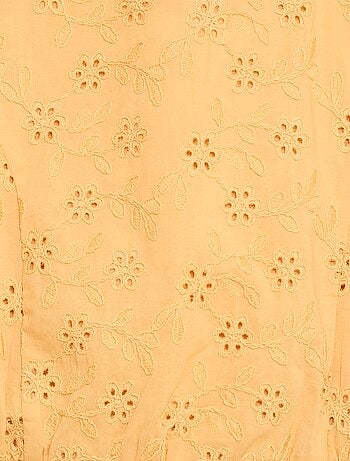 Blouse avec broderies fleurs à manches courtes