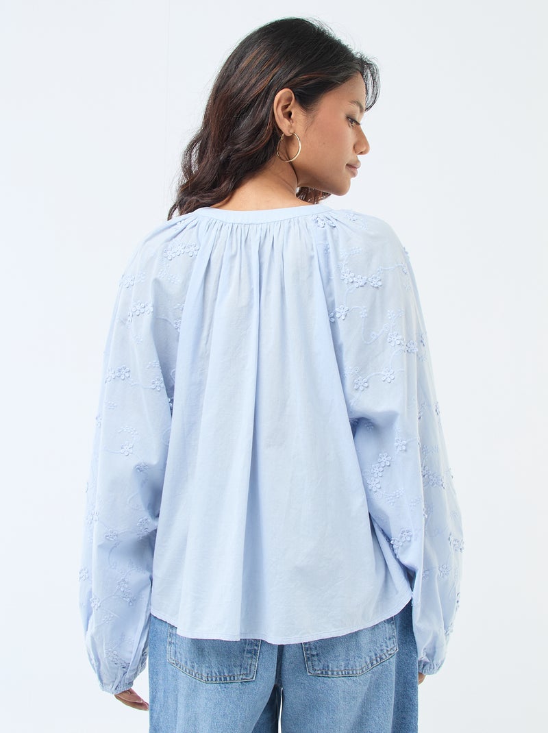 Blouse avec broderies fleurs Bleu - Kiabi