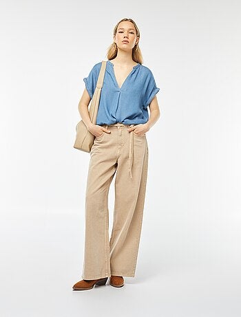 Blouse avec col mao et manches courtes à revers